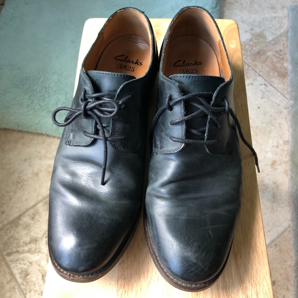 Clark's Exton Black Leather Lace-Up Shoes